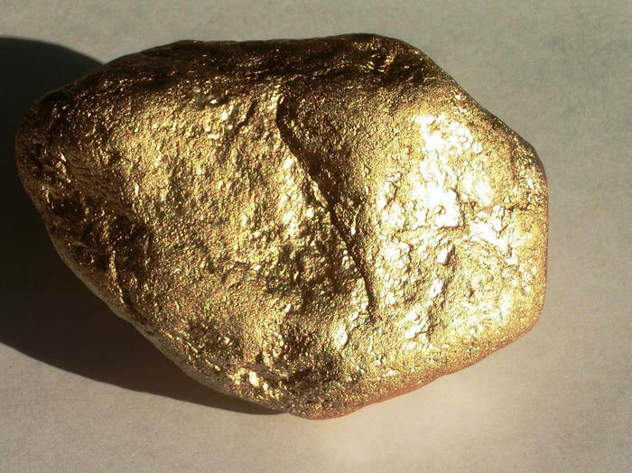 Gold stone